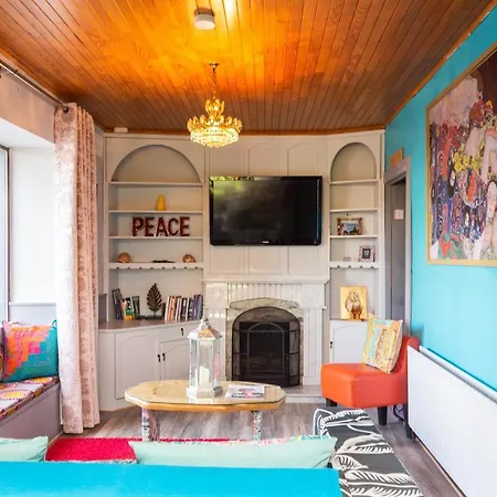 Πανσιόν Aloha House *