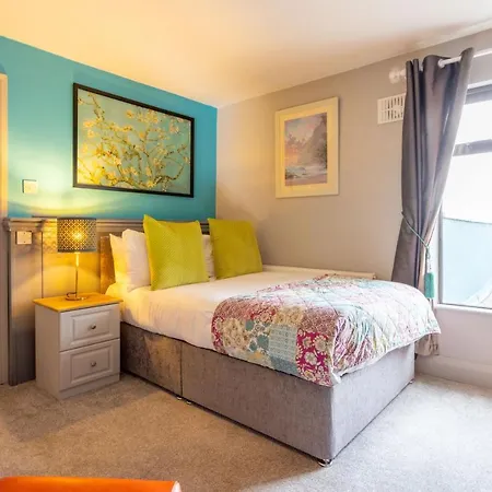 Πανσιόν Aloha House *