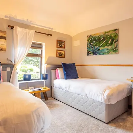 Aloha House Guest house *