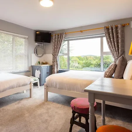 Πανσιόν Aloha House *