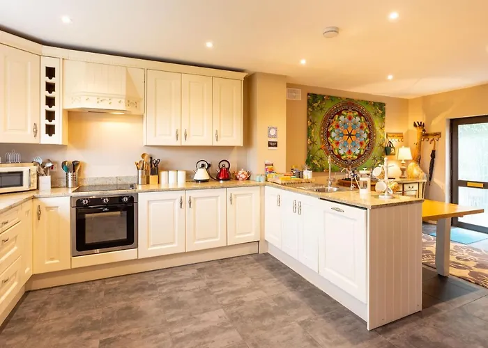 Aloha House * Киллорглин